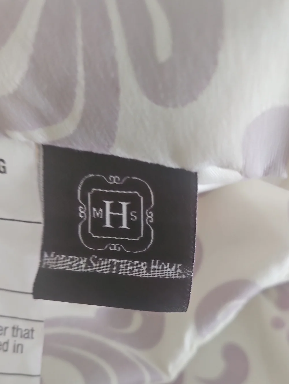 Modern Southern Home Comforter Reversable White Purple With 2 Shams & Pillow